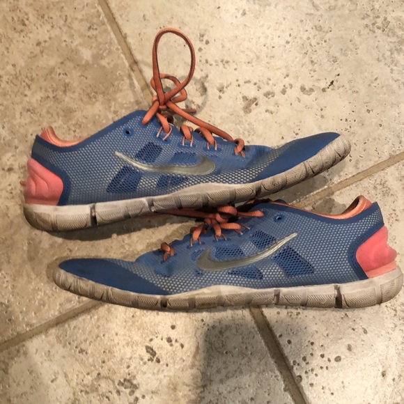 Nike Women’s Training Shoes - Picture 4 of 8